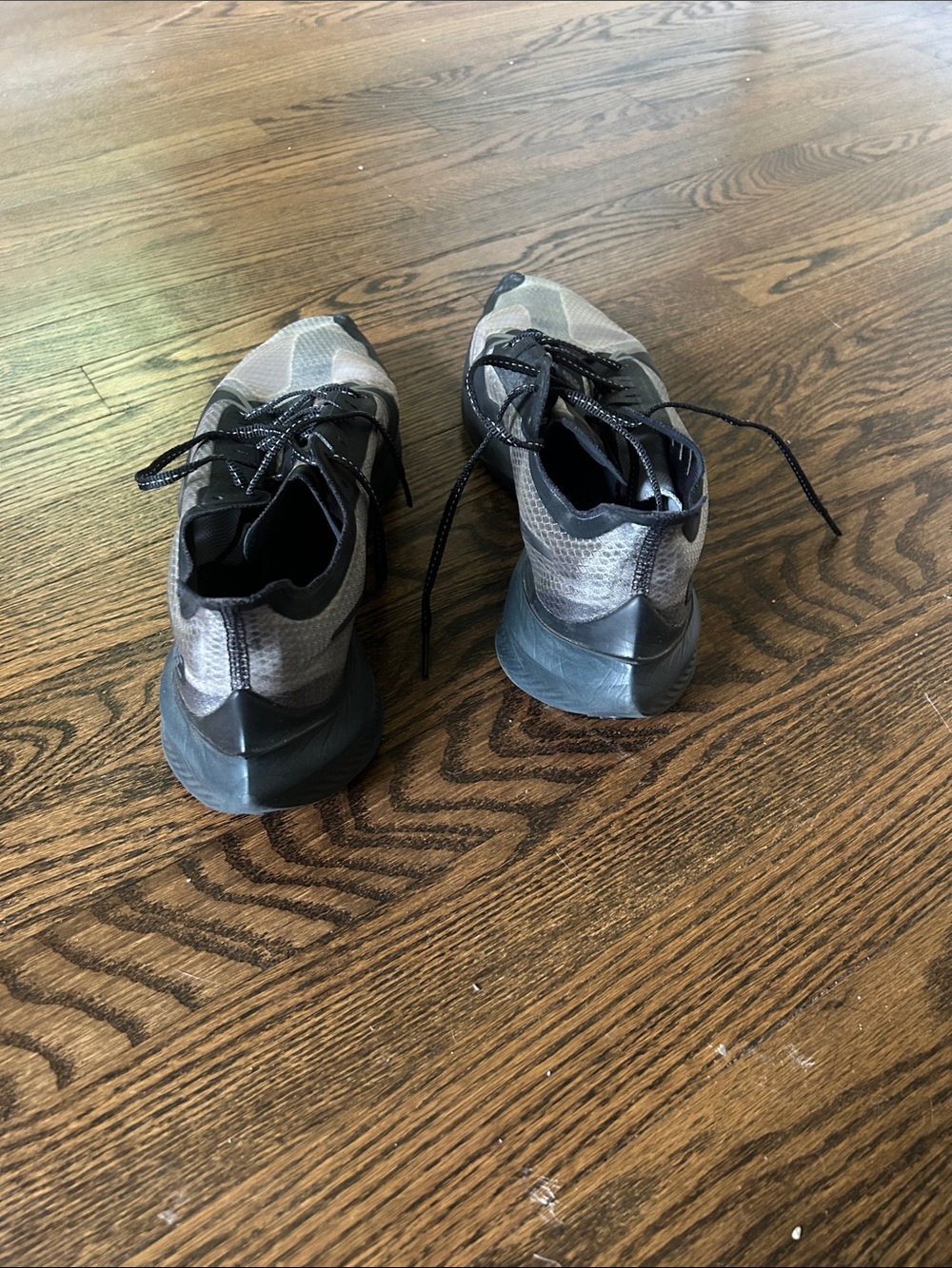 Men's Zoom Gravity Running Shoes - Picture 4 of 8